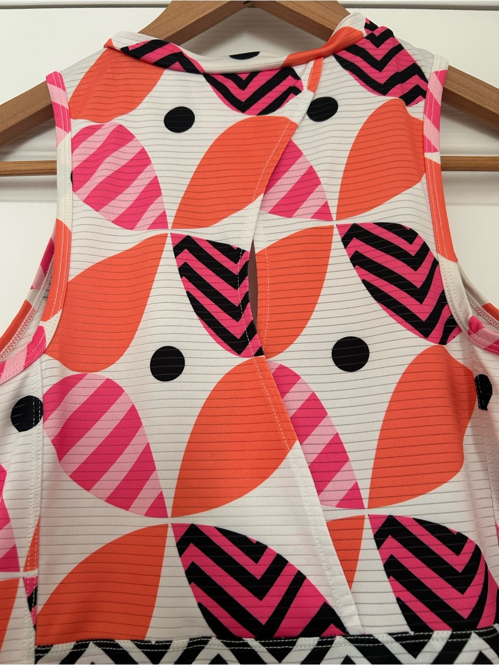 shebeest Sleeveless Zip Tank in Orange, Pink & Black Leaf Pattern - Picture 4 of 6